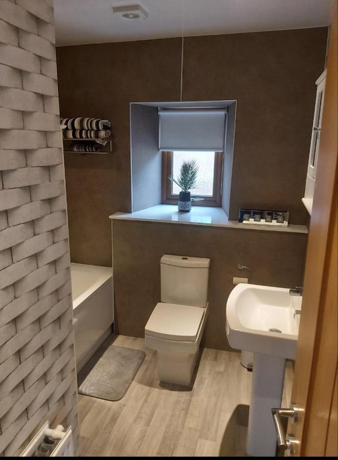 5 Riverside Place Thurso. 2 Bed, 2 Bathrooms. Luaran gambar