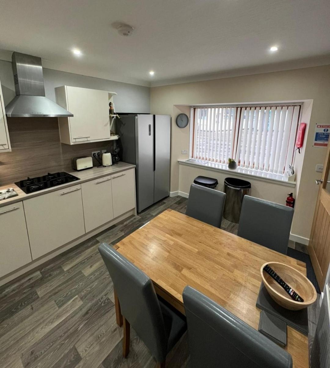 5 Riverside Place Thurso. 2 Bed, 2 Bathrooms. Luaran gambar