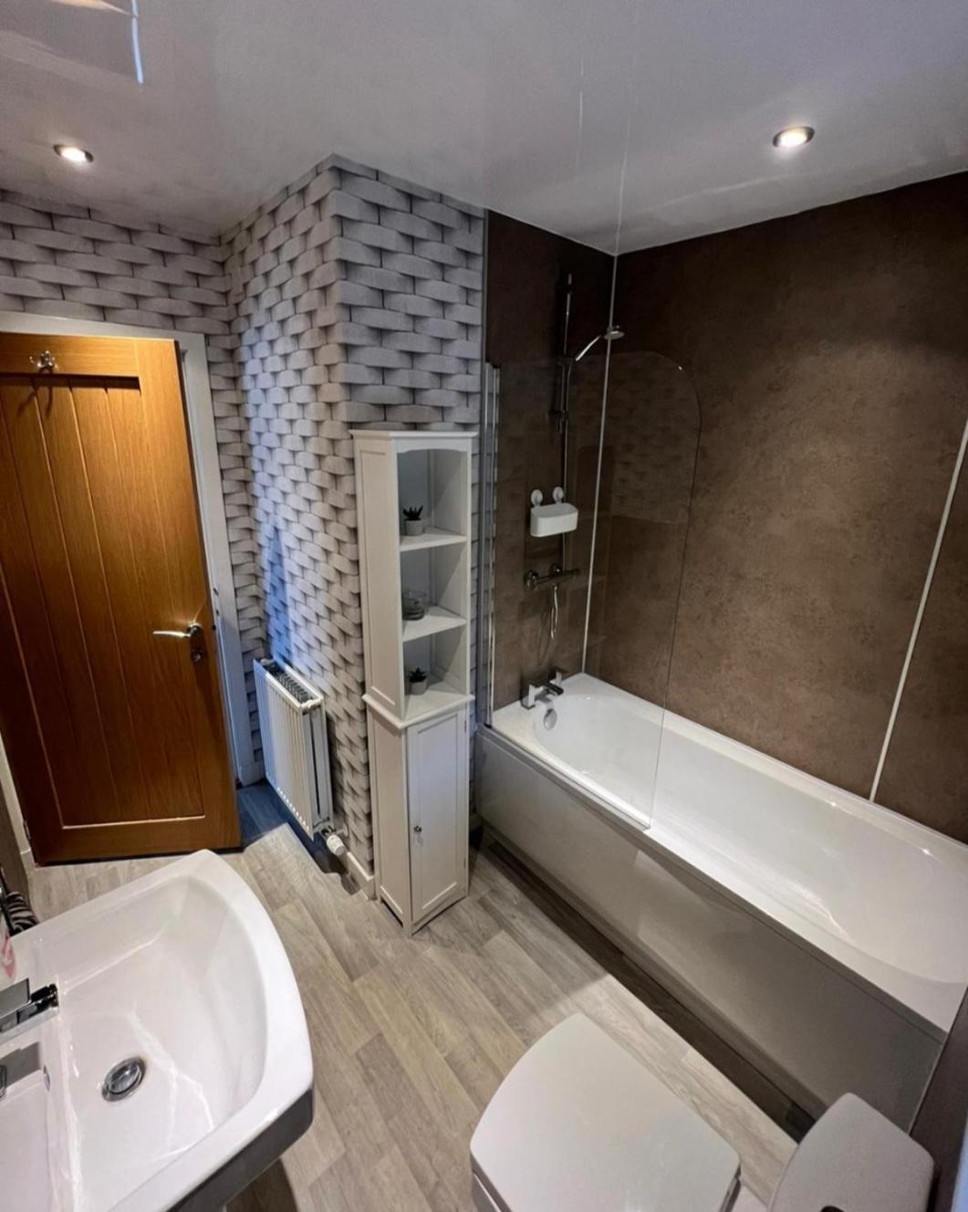 5 Riverside Place Thurso. 2 Bed, 2 Bathrooms. Luaran gambar